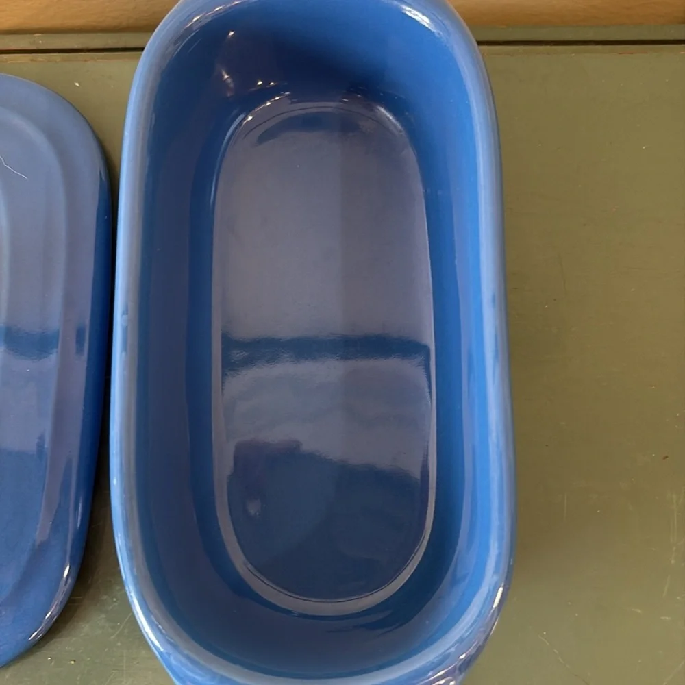 Davis & Waddell Blue Ceramic Covered Cheese Baker